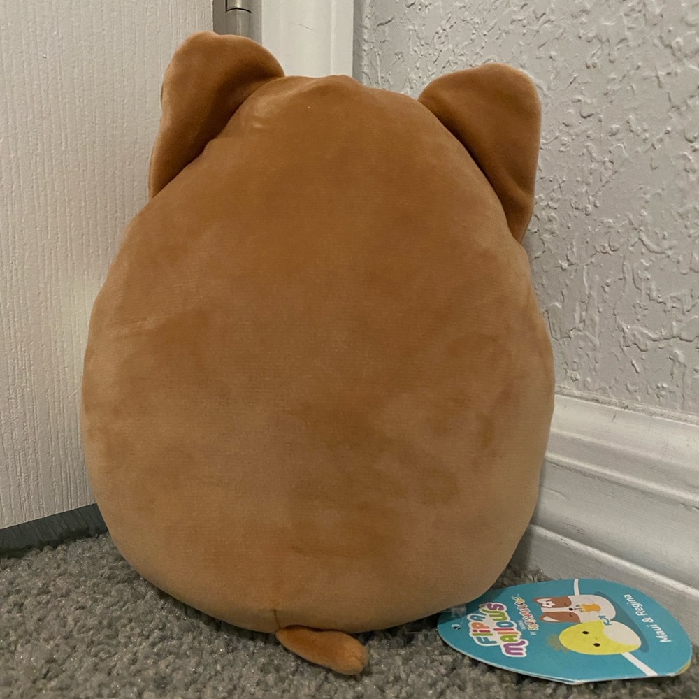 NWT 8” Squishmallows/Flip-A-Mallow, Regina the corgi and Maui the pineapple - Picture 2 of 5